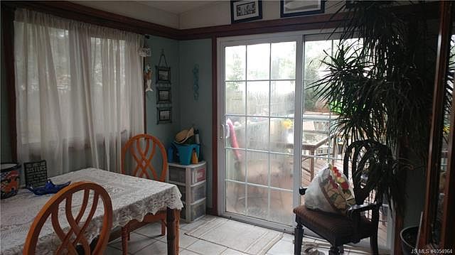 2nd image of 108 Walnut Dr