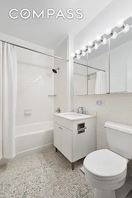 Rented by Compass | media 41