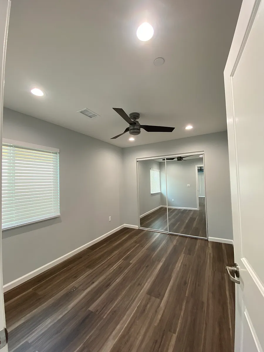 Building Photo - 8397 Cherry Ave #501