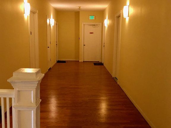 3rd image of 815 E Denny Way #Ch202