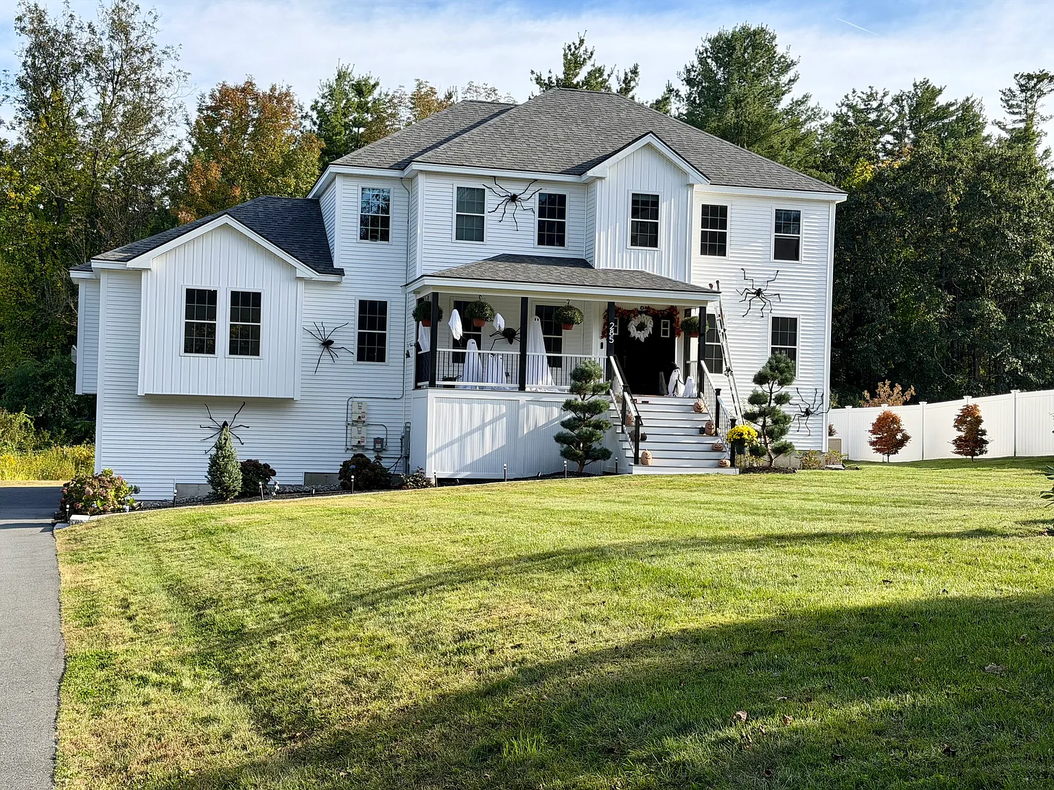 5 bed, 4200 sqft, $1,750 — Photo 2
