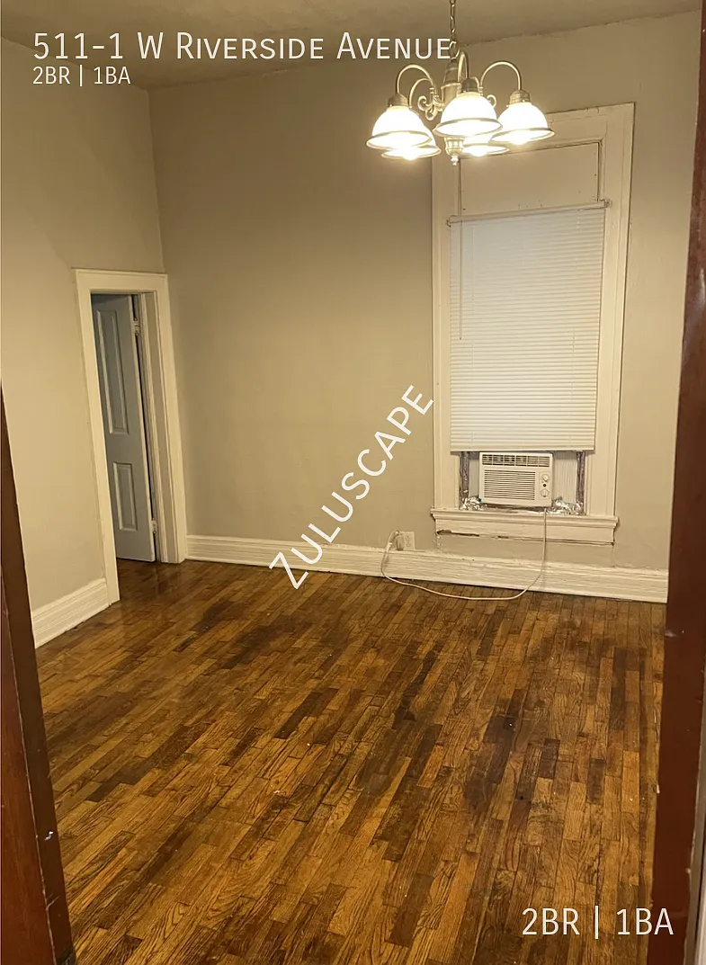 Free 1st Month Rent!....511-1 Riverside / 2 Bed 1 Bathroom First Floor Apartment Near Ball State ... — Photo 4