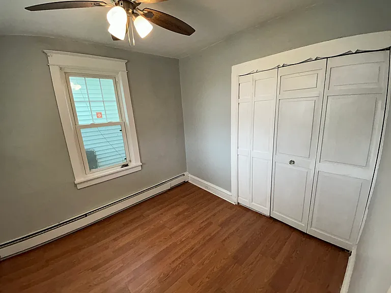 1405 Langston Ave — Photo 6