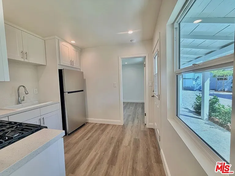 501 S Gaylord Dr — Photo 7