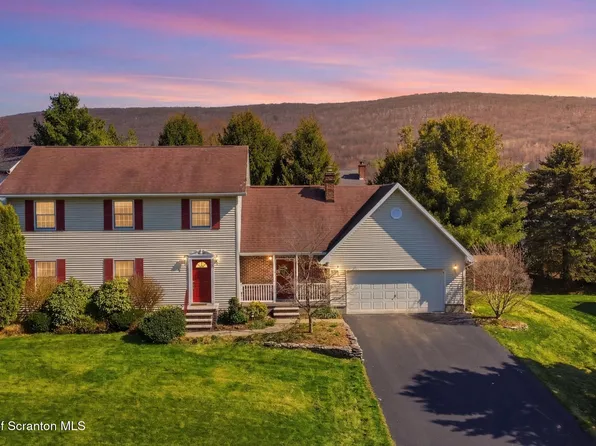 208 Stoney Creek Rd, Clarks Summit, PA 18411