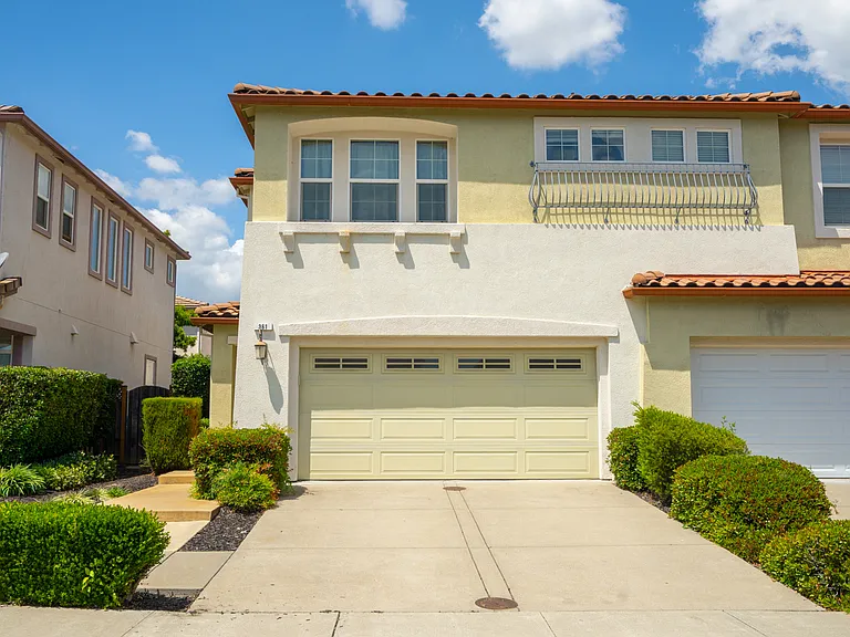 361 Gabiano Ct — Photo 2