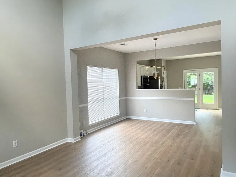 4127 Forest Lakes Rd — Photo 2