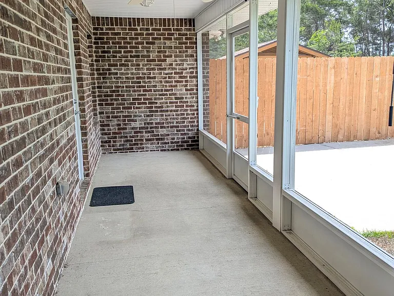 1827 Sundown Dr — Photo 20