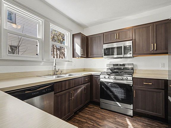 5th image of 709 Griggs St SE