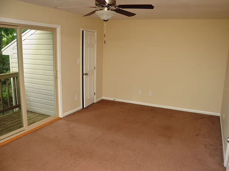 445 Benlea Cir — Photo 15