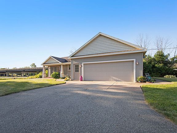 4th image of 4605 52nd St
