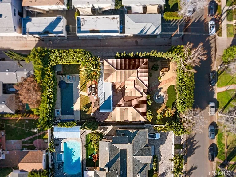 5541 Matilija Ave — Photo 41