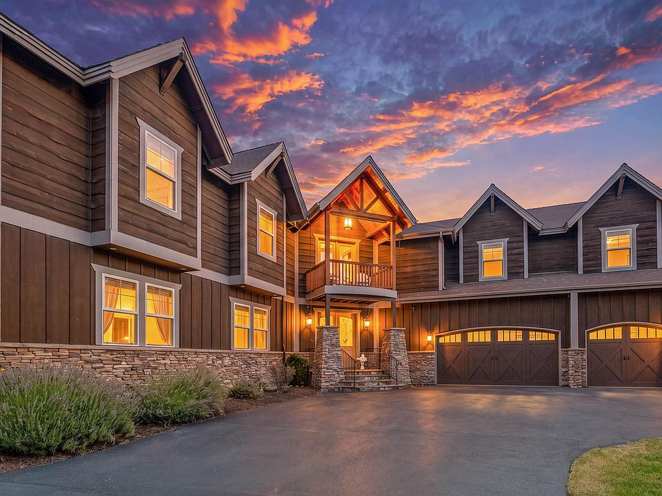1st image of 515 Nutcracker Dr