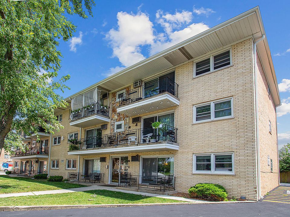 1st image of 17421 70th Ave APT 4W