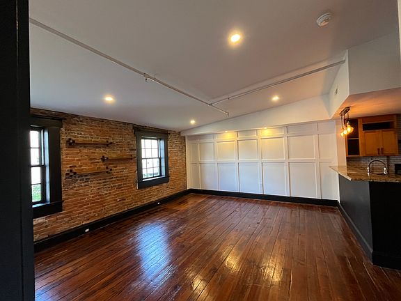 3rd image of 38-44 N Front St #4D