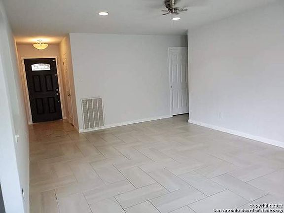 4th image of 11424 Pine Mesa
