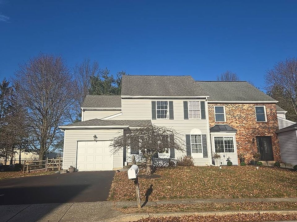 1st image of 2360 Cambridge Cir