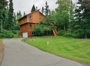 6830 Crooked Tree Cir, Anchorage, AK 99507