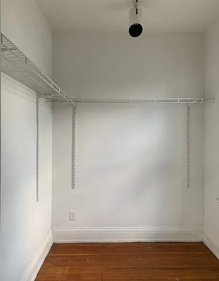 3042 Gilbert Ave #2 — Photo 9
