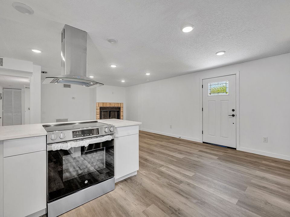 1st image of 715 Langston Ct