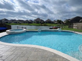 2610 Newport Lake Blvd, Manvel, TX 77578