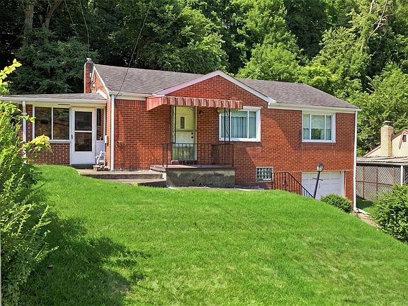 2nd image of 522 Naysmith Rd