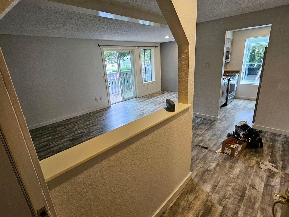 1st image of 438 Stow Ave S #5