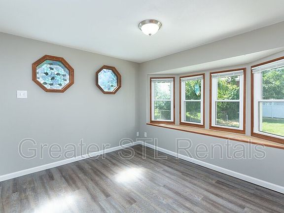 4th image of 2040 Shirley Dr