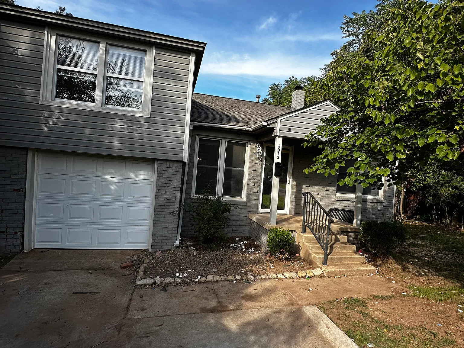 3 bed, 1200 sqft, $1,350 — Photo 1