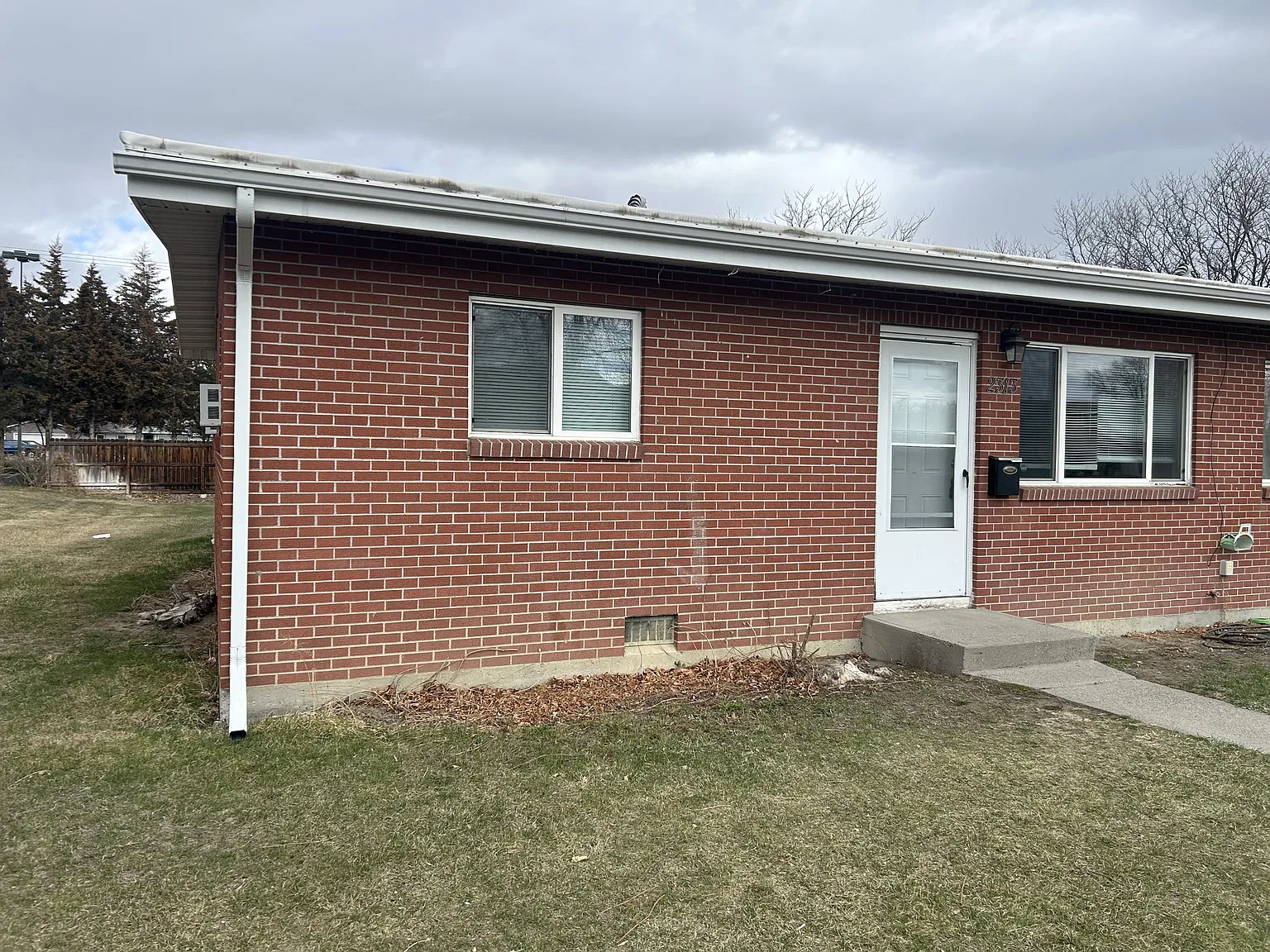 2311-2313 Alderson - 2313 — Photo 1