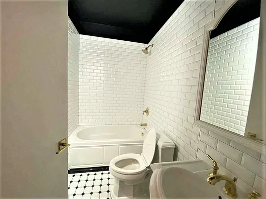 Rented by CT Green Management LLC | media 10