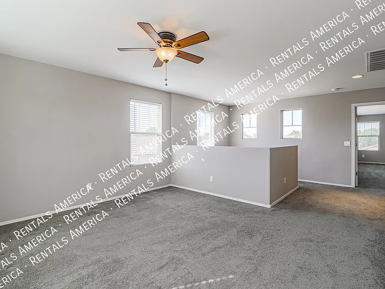 2930 E Detroit St — Photo 19