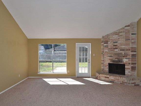 4th image of 6914 Renfro Dr