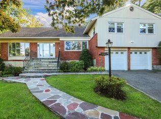 8 Magnolia Rd, Scarsdale, NY 10583