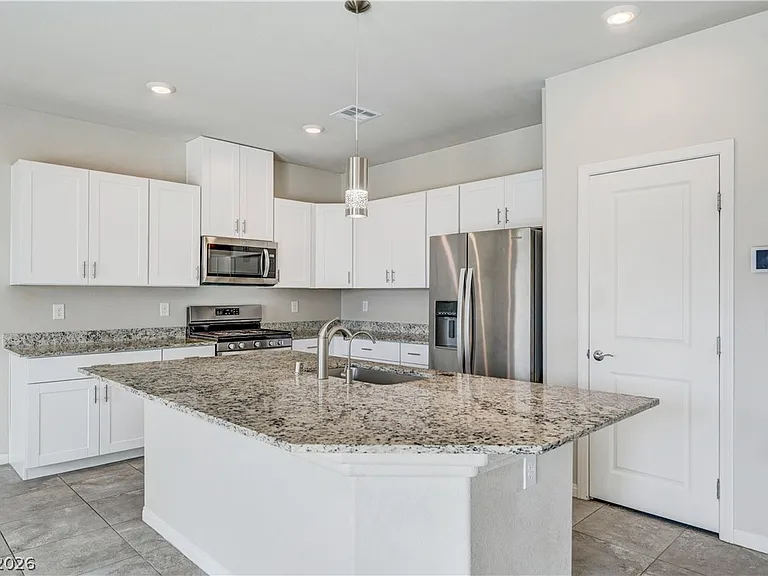 7845 Warm Winds St — Photo 2
