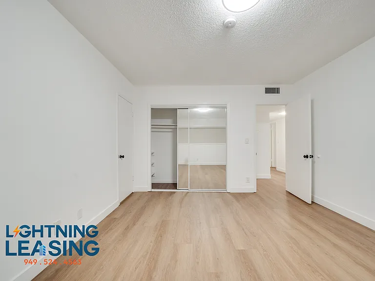 408 N Palm Dr #101 — Photo 15
