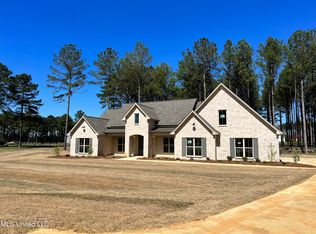 433 Pilot Cir, Brandon, MS 39047