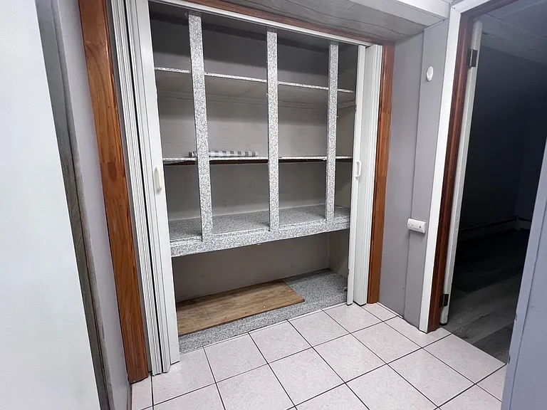 415 Magazine St #BASEMENT — Photo 11