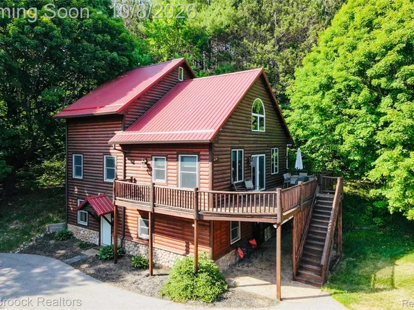 11748 Cedar Run Rd, Traverse City, MI 49684