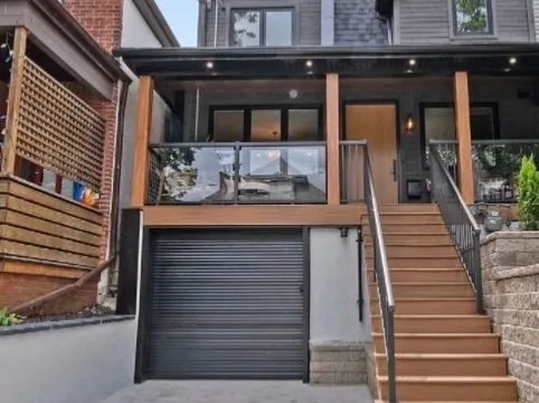 116 Lee Ave, Toronto, ON M4E 2P3