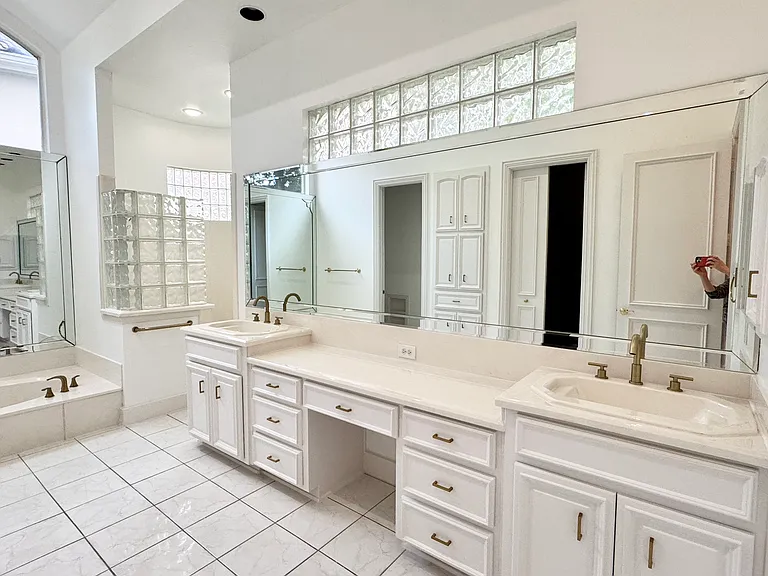 17619 Woods Edge Dr — Photo 13