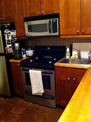 Rented by Bank Neary | media 80