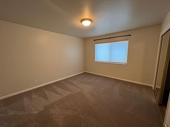 3rd image of 670 Rebecca Way APT 3