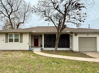 128 SW 19th St, Guthrie, OK 73044