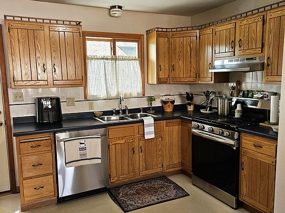 4th image of 10506 Altgeld St
