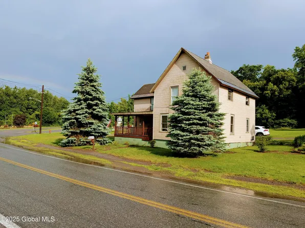 212 Montcalm Street, Ticonderoga, NY 12883