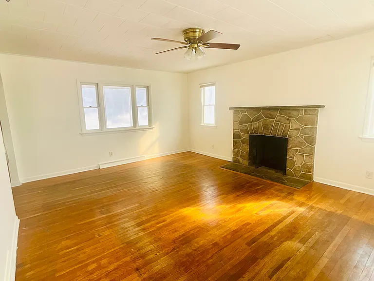 7 Dervend Cir #7 — Photo 3