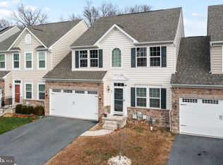 107 E General Grey Ct, Newark, DE 19702