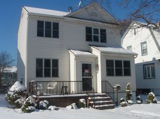 359 Hewlett Pkwy, Hewlett, NY 11557