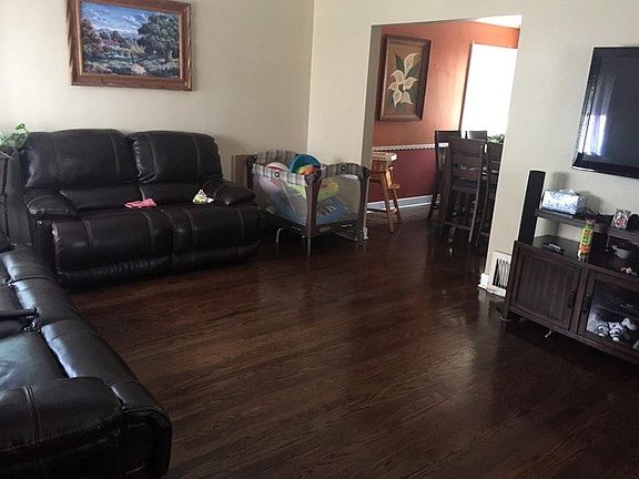 5th image of 300 Bohland Ave